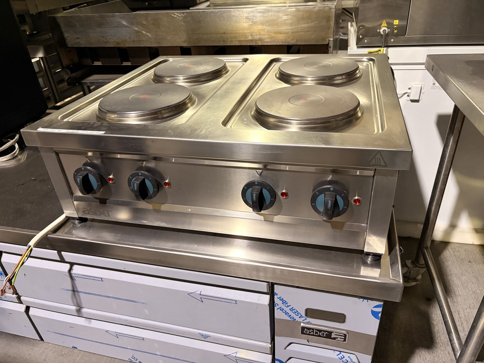 Asber Parrilla Eléctrica 4 Placas Redondas 230V ERE-800T Seminuevo