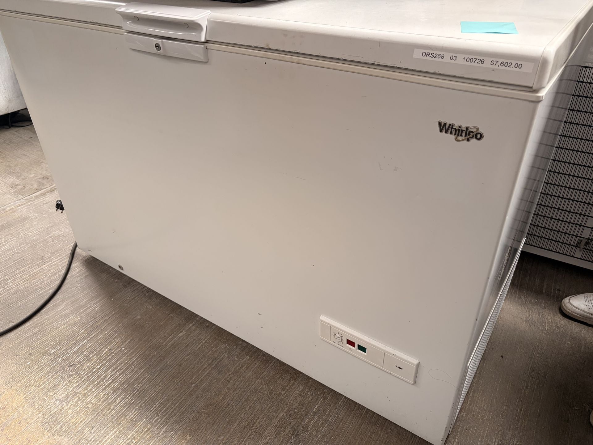 Whirlpool Congelador Horizontal 11 Pies 115V WCF2111Q Seminuevo