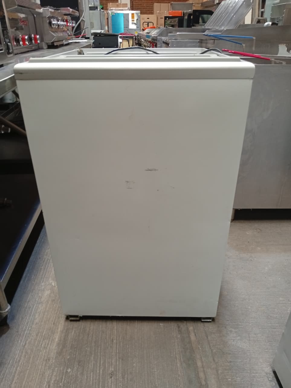 Criotec Congelador Horizontal Paletero 115V CCH-05 Seminuevo