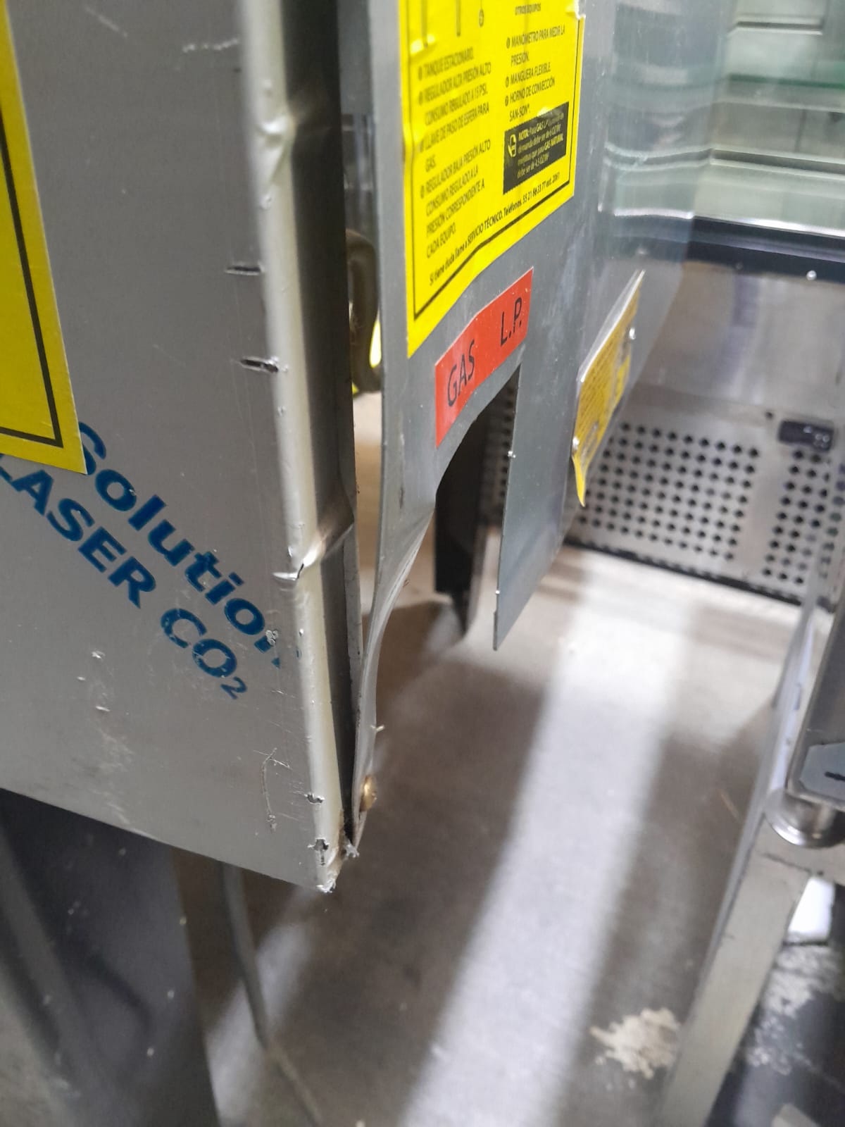 Sanson Horno de Convección a Gas 5 Charolas HCU Seminuevo