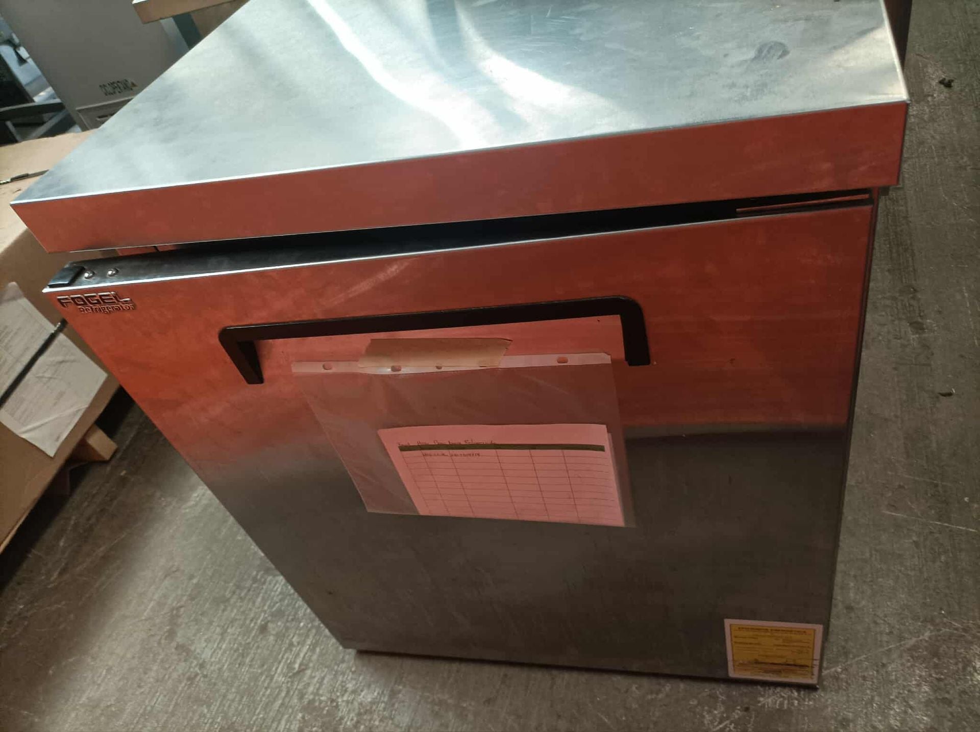 Fogel Mesa Bajo Barra Refrigerada MTR-27-MX 115V Seminuevo