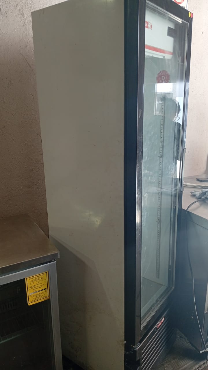 Torrey Refrigerador Vertical 1 Puerta 127W VR08 TVC08 Seminuevo