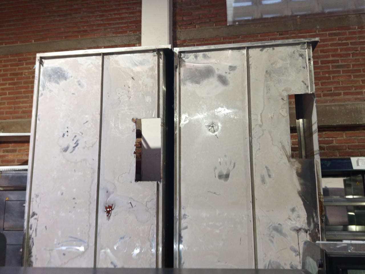 Campana 2.85m x .80m x 1.10m Seminuevo