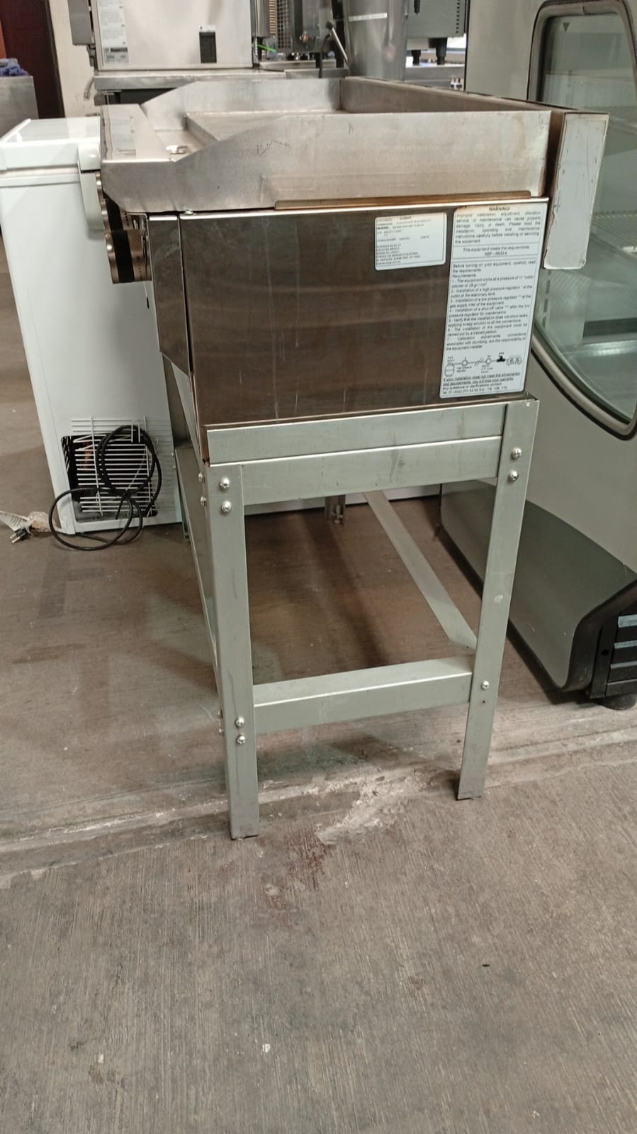 Diamantti Plancha 3 Quemadores con base COCI PLD-3-01 Seminuevo