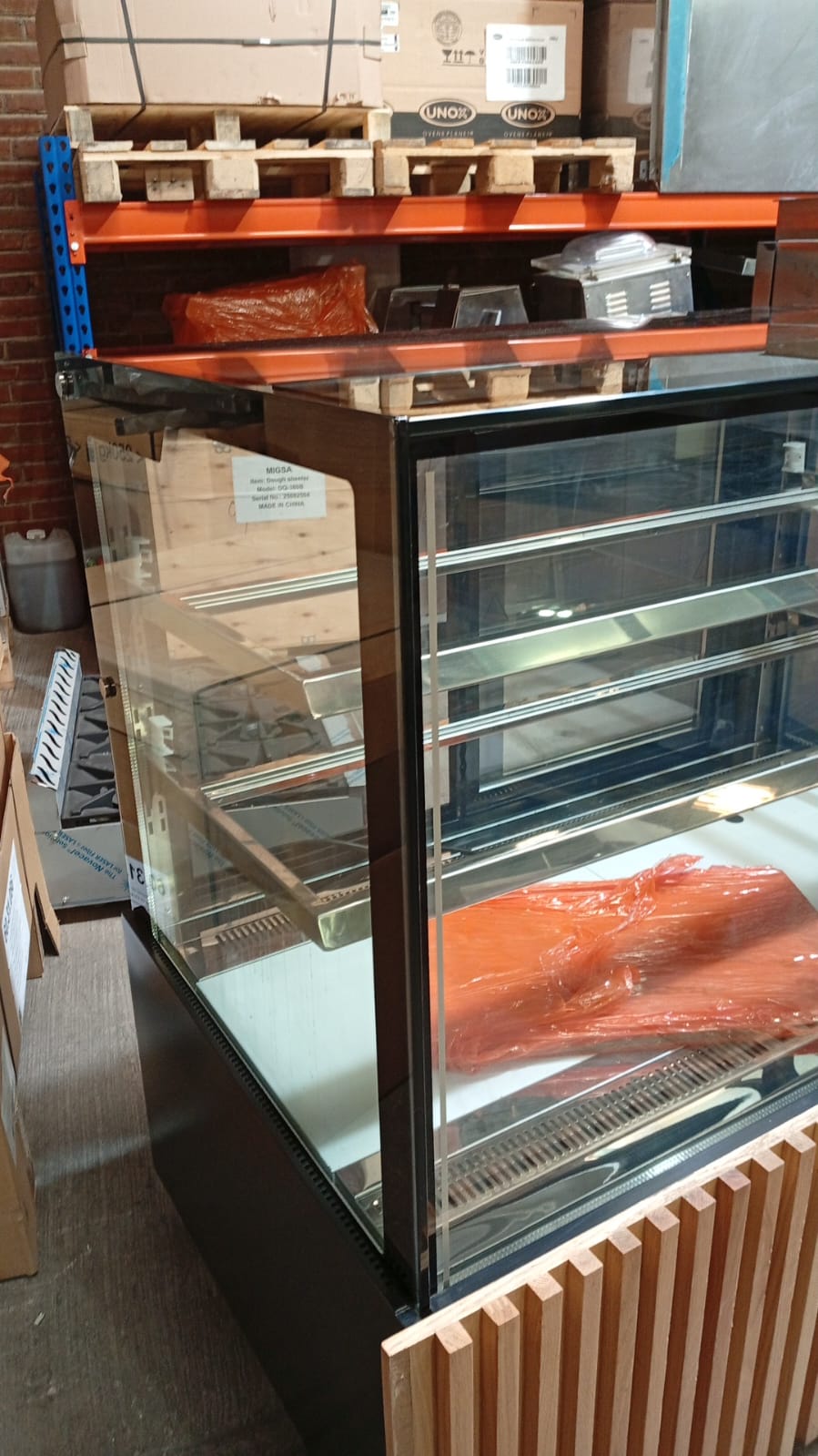 Torrey Vitrina Refrigerada Full Glass Recta 120cm VFG-120R2 115V Seminuevo