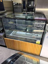 Torrey Vitrina Refrigerada Full Glass Recta 120cm VFG-120R2 115V Seminuevo