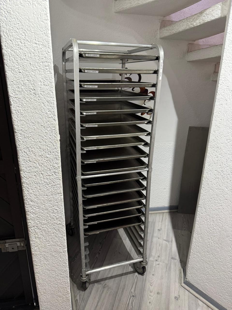 Espiguero Para 20 Bandejas Panaderas Seminuevo