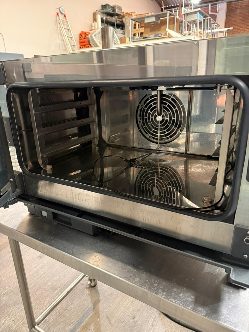 Unox Horno Cheftop 3 bandejas GN 1/1 XEVC-0311-EPR 220V Seminuevo