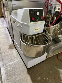 Gutstark Amasadora Industrial de 20 litros con Tazon de Acero Inoxidable 110V Seminuevo