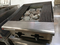 Asber Asador a Gas con Sercha Perimetral - Piedra volcánica AECRB-24 Seminuevo
