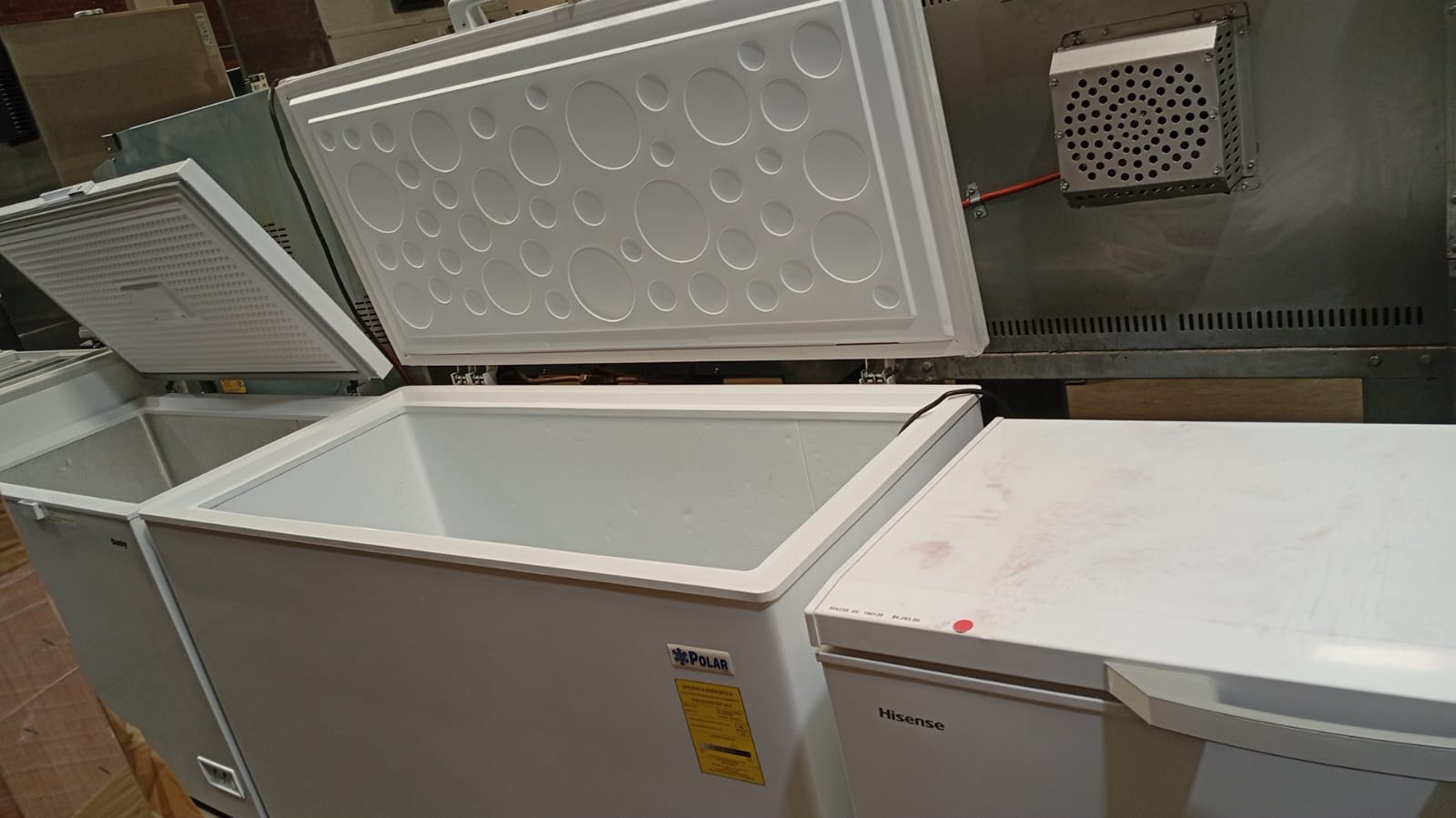 Polar Congelador Horizontal 15 Pies CH-15 115V Seminuevo