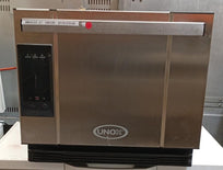 UNOX Horno de Cocción Acelerada 3 bandejas SPEED.Pro XESR-03HS-EDDS 220V Seminuevo
