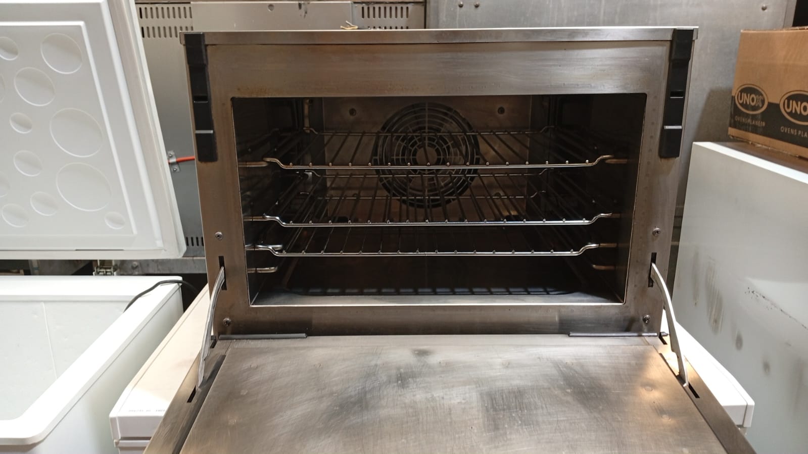 UNOX Horno de Cocción Acelerada 3 bandejas SPEED.Pro XESR-03HS-EDDS 220V Seminuevo