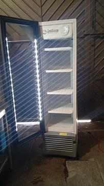 Imbera Refrigerador Vertical 1 Puerta Cristal Luz Led 8 Pies VR08 115V Seminuevo